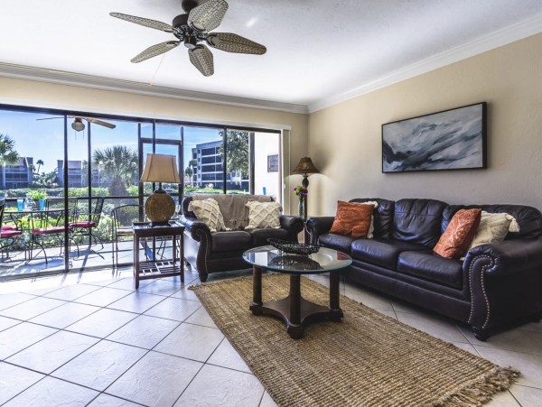 Siesta Key Gem with 2 Bedrooms and Water Views